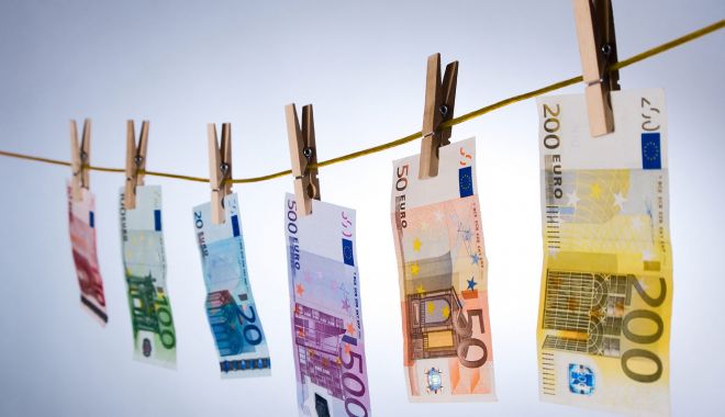 România trebuie să plătească milioane de euro CE pentru întârzierea legilor referitoare la spălarea banilor - spalaresabanilor-1594921745.jpg