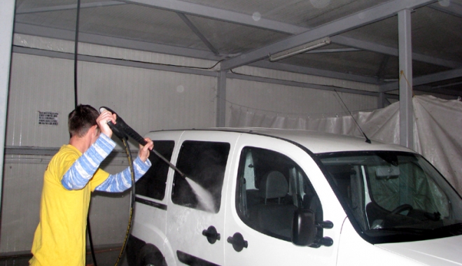 Spălătoriile auto, verificate de Inspectoratul de Muncă - spalatorii-1501604040.jpg