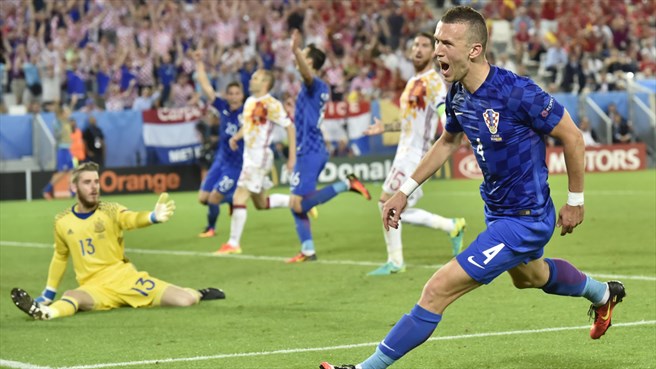 Croația învinge Spania și câștigă grupa D. În optimi Spania – Italia - GALERIE FOTO - spania2-1466582672.jpg