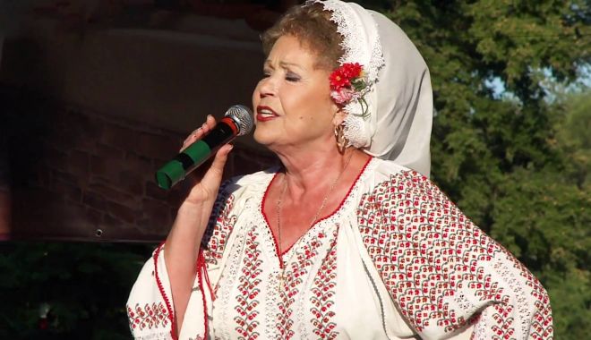 Spectacol folcloric la Casa de Cultură din Constanța - spectacol-1573258812.jpg