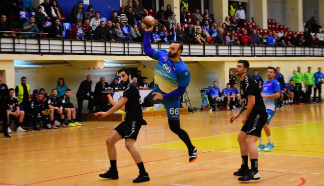 Spectacol în Sala Sporturilor. HCDS a învins-o pe Minaur Baia Mare - spectacol-1576267972.jpg