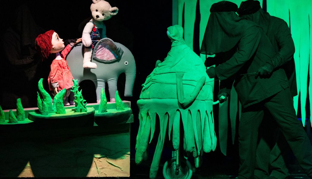 Ultimul spectacol al acestei stagiuni, pe scena Teatrului ”Căluțul de Mare”