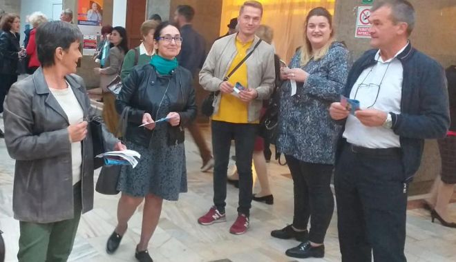 Seniorii Constanței, la premiera comediei 