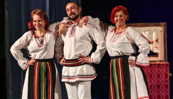 Copiii sunt așteptați pe scenă de „Fata babei și fata moșneagului” - spectacole2-1620226027.jpg