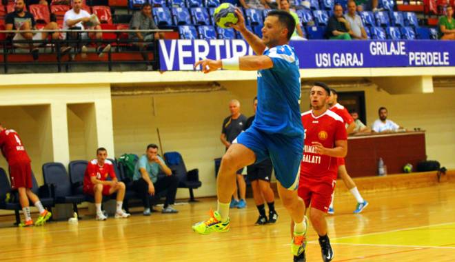 Spectacol de handbal, în week-end, la Constanța - spectacolhandbal-1445009563.jpg
