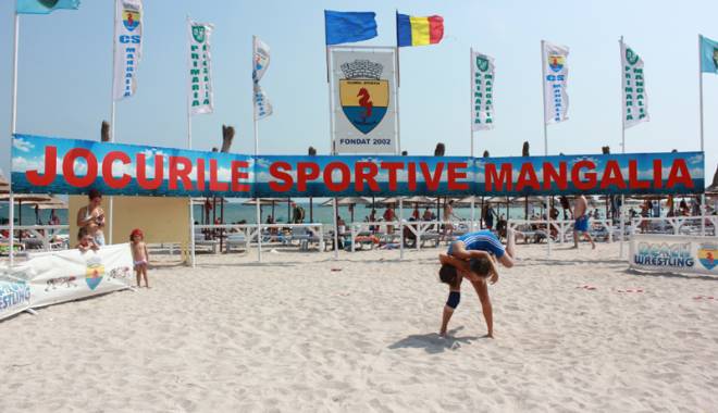 Spectacol de lupte pe plajă, la Jocurile Sportive ale Mangaliei - spectacoljocurisportivemangalia-1439834767.jpg