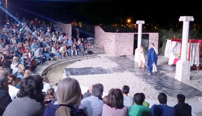 Teatru în aer liber. Viața lui Ovidius, pusă în scenă în parcul Tăbăcărie - spectacolovidius-1503841714.jpg