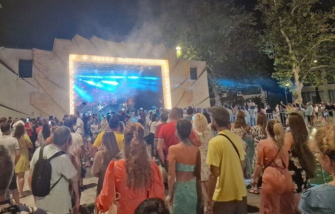 Ce poți face în minivacanța de Rusalii, pe litoral - spectacolpiatetacazinomamaia4e16-1749281184.jpg