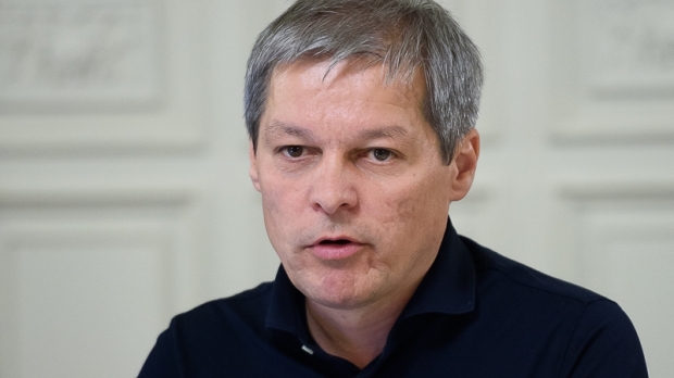 Dacian Cioloș confirmă: Sora sa este angajată la un serviciu secret - spf521367988300-1548017827.jpg