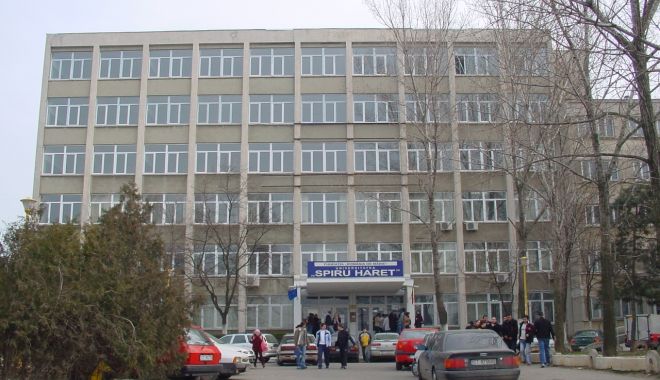 Studenții Universității 