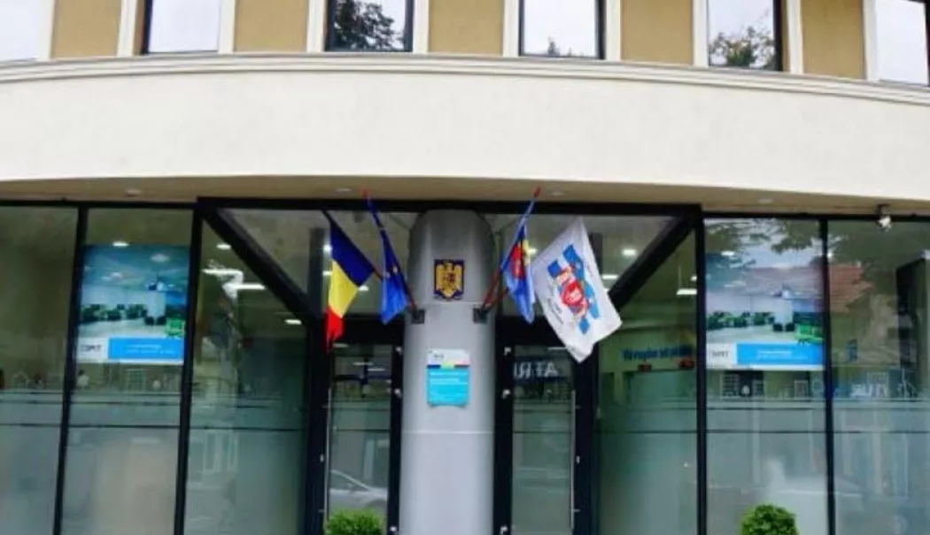 Foto - Certificatul de atestare fiscală, obligatoriu și pentru cumpărători în tranzacțiile cu proprietăți imobiliare sau mobiliare