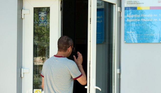 Tranzacții auto, la SPIT Constanța - spit5-1527612038.jpg