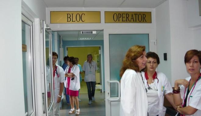În Spitalul Județean Constanța nu se mai intră decât cu echipament de protecție - spital-1358357712.jpg