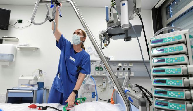 Încă un medic român a murit din cauza COVID-19 - spital-1599461003.jpg