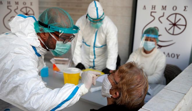 Mii de cadre medicale din Grecia, suspendate fără plată pentru că au refuzat să se vaccineze anti COVID-19 - spital-1630575076.jpg