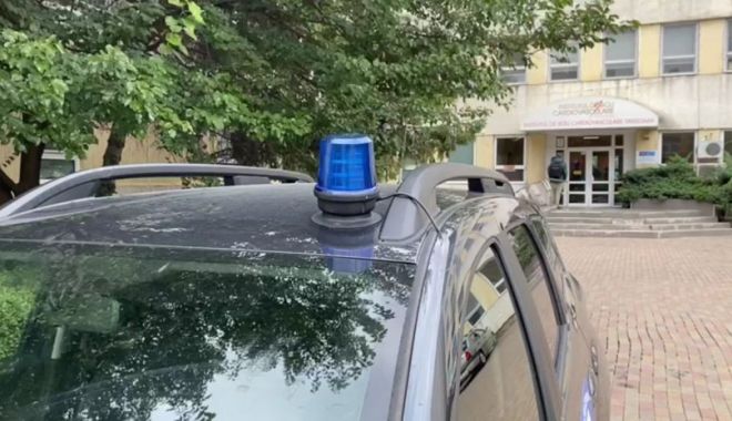 Chirurg renumit, reținut în timp ce primea 1000 de euro de la un pacient pentru o intervenție chirurgicală