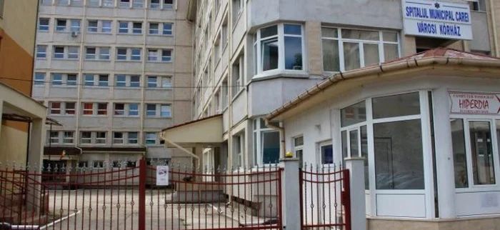Incident grav în spital. Un pacient a căzut de la etaj în timp ce încerca să fugă