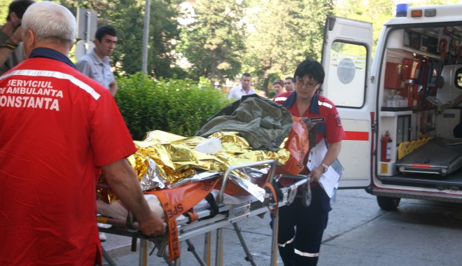 Minoră electrocutată în stația CF Palas - spital2-1366642388.jpg