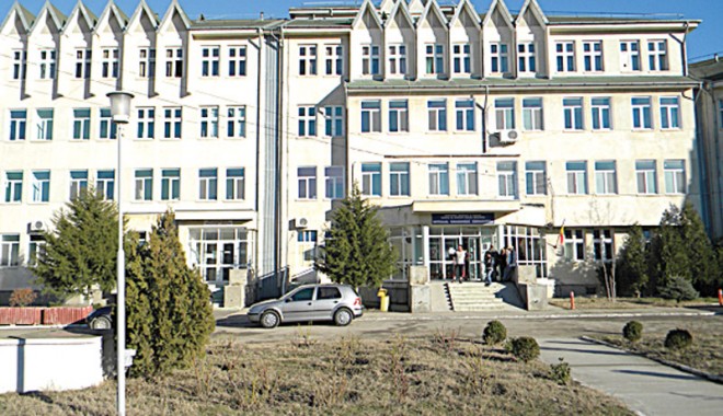Directorul Spitalului Cernavodă, sancționat cu 2.000 de lei - spitalcernavoda-1318330762.jpg
