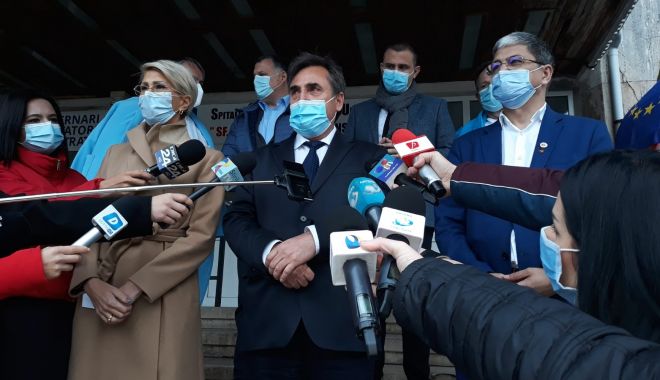 Raluca Turcan şi ministrul Fondurilor Europene, în vizită la Spitalul Judeţean Constanţa - spitaljudetean1-1605097345.jpg