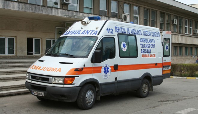 Ambulanța Constanța pregătită pentru valul de urgențe - spitaljudeteanambulanta19-1367408636.jpg