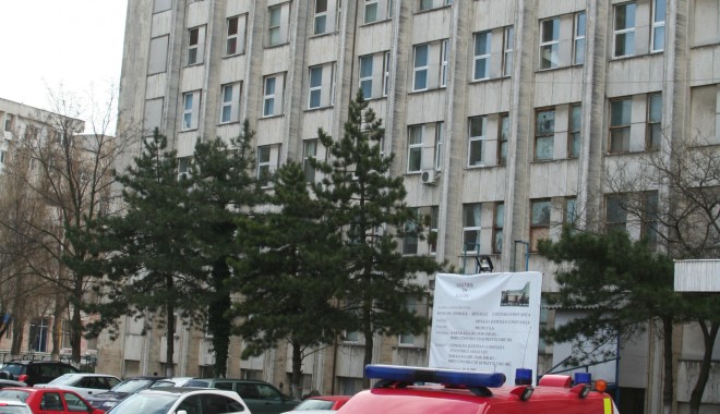 Copil lovit de mașină, pe o stradă din Constanța - spitaljudeteanambulantasmurd16-1325663723.jpg