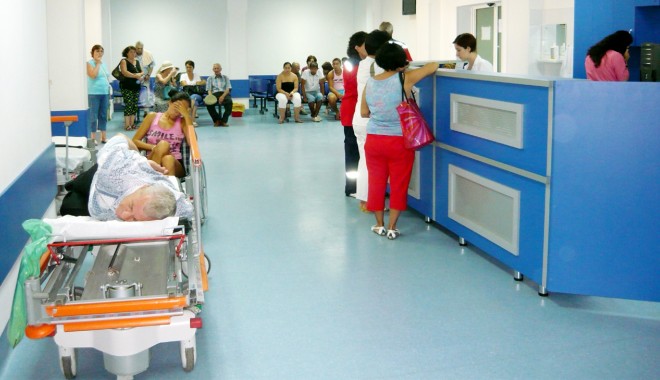 Urgența Spitalului Județean, sufocată de pacienți - spitaljudeteanurgenta8-1345646611.jpg