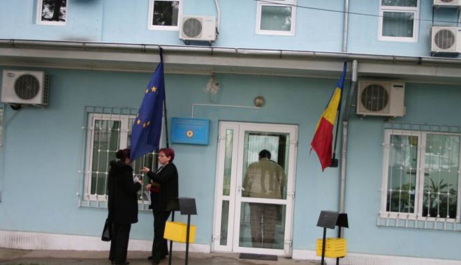 Penitenciarul Spital Poartă Albă angajează medici