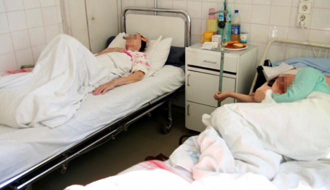 Bolnavii de HIV, puși pe liste de așteptare la tratament - spitaluljudeteanbolnavioncologie-1406540291.jpg