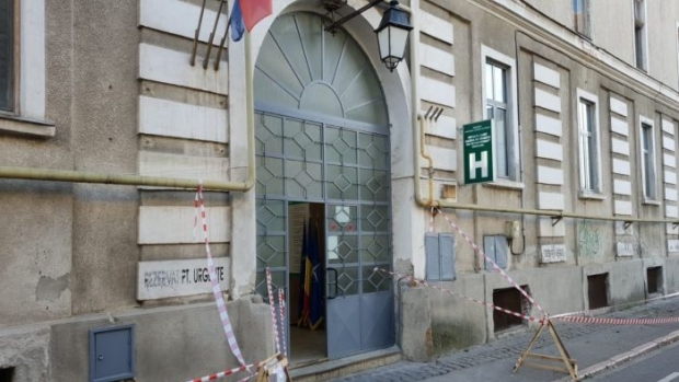 Descindere DNA la spital! Un șef de secție a fost săltat pentru luare de mită - spitalulmilitar65482600-1539807787.jpg