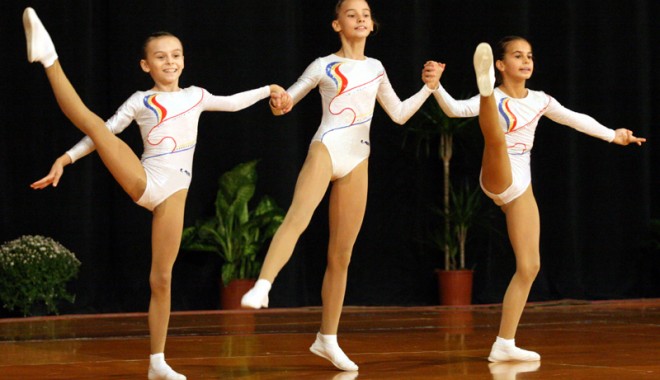 Invitație la aerobic-show! - sportgimnasticaaerobica107-1382033782.jpg
