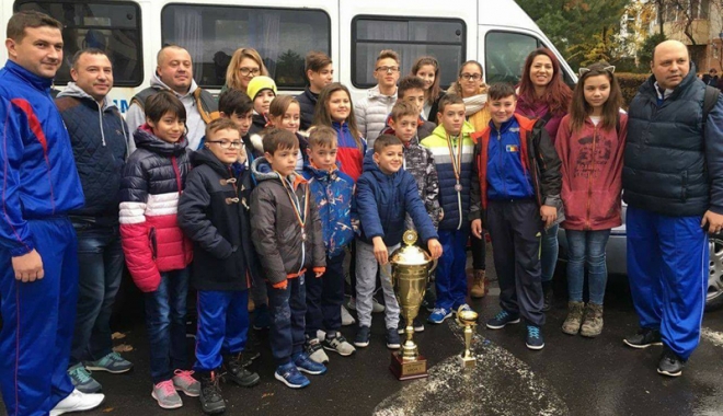 Sportivii de la CSC  Mihail Kogălniceanu au câștigat Cupa României la taekwondo - sportiivii-1511289205.jpg