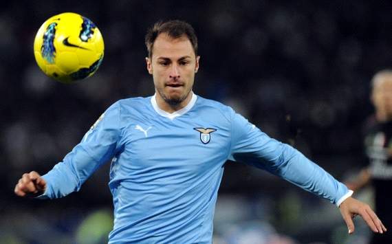 Ștefan Radu, dorit de Manchester United - sportinternationalradu1803-1395131926.jpg