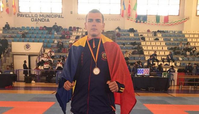 Sportiv de la CS Aurora 23 August, medaliat cu bronz la Europene - sportiv1523894045-1523949794.jpg