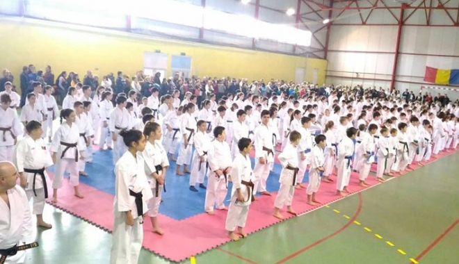 Sportivii de la CS Karate Tradițional Eforie, laureați la Naționale - sportivii-1488909147.jpg