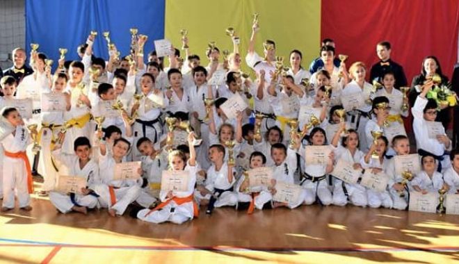 Sportivii din Cumpăna au cucerit podiumul la Cupa Shobu - sportivii-1576624203.jpg