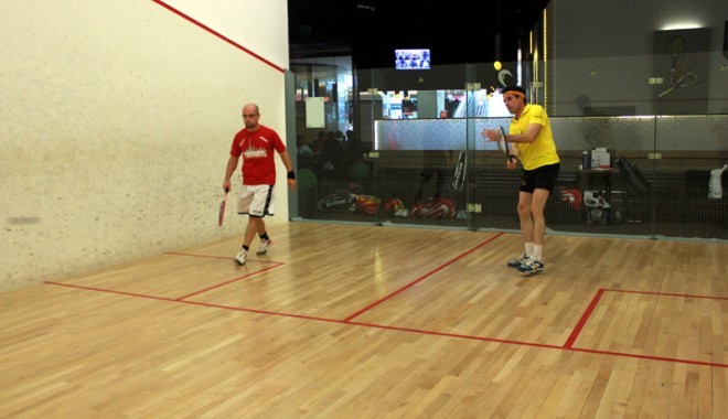 Ultimele zile de înscriere  la Campionatul Constanței la squash - squash10-1381243523.jpg