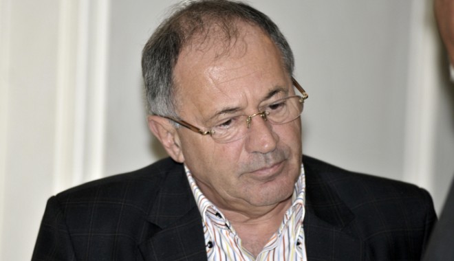Crin Antonescu: Voi propune luni, la ședința BPN al PNL, excluderea lui Sorin Roșca Stănescu - srs-1384003237.jpg