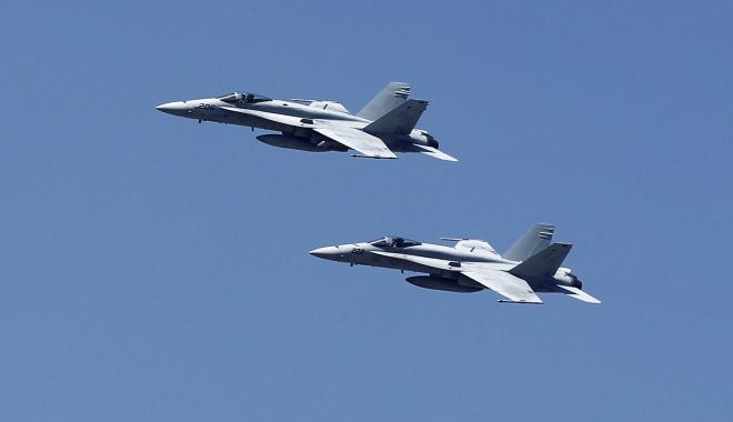 UPDATE. ZBOR MISTERIOS DEASUPRA ROMÂNIEI! Precizările MApN despre avionul străin interceptat deasupra ţării noastre