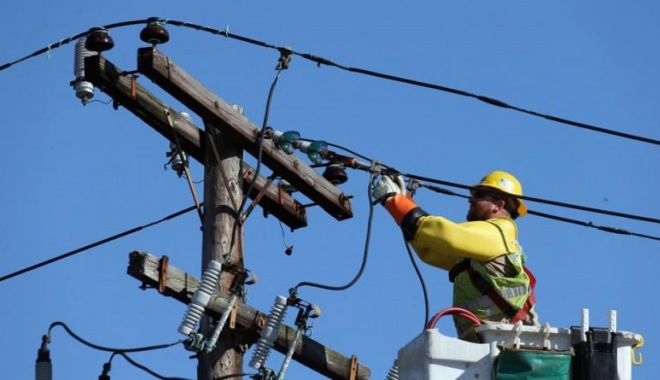 Atenţie, se opreşte curentul electric! - stalpenergieelectrica1140x760800-1606245843.jpg