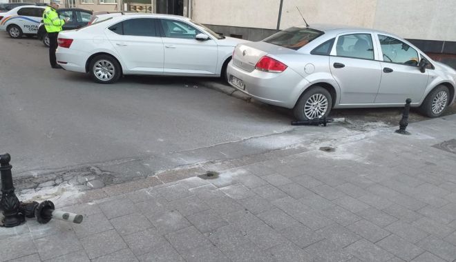 Stâlpișori care interzic accesul pe anumite străzi din Constanța, scoși din pământ - stalpi-1552561547.jpg