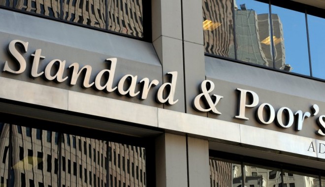 Standard & Poor’s  a retrogradat  ratingul Franței - standardpoors-1383977567.jpg