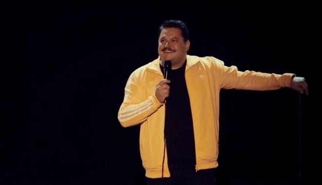 Un nou show de stand-up comedy la malul mării - standup1-1578515824.jpg