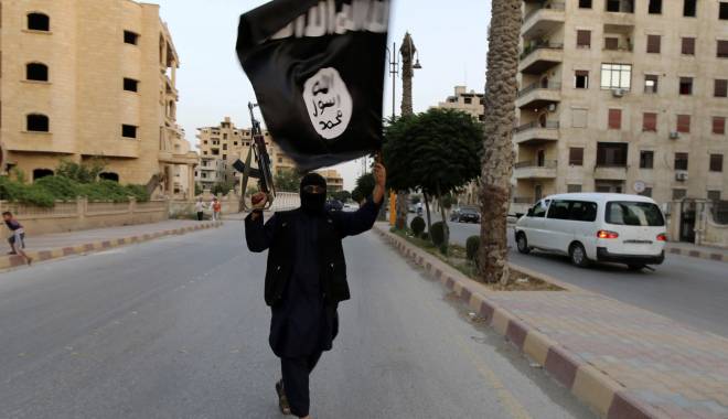 Agent infiltrat în rândurile ISIS, DECAPITAT - staredealertainfrantabarbatdecap-1449127688.jpg