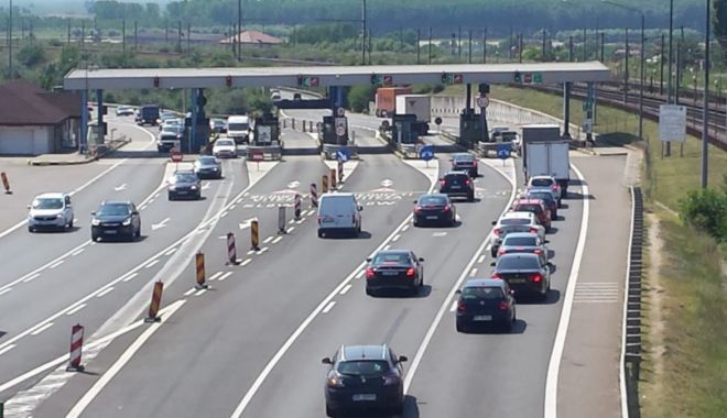 Trafic aglomerat la întoarcerea de pe litoral. Vezi ce rute alternative recomandă Centrul Infotrafic