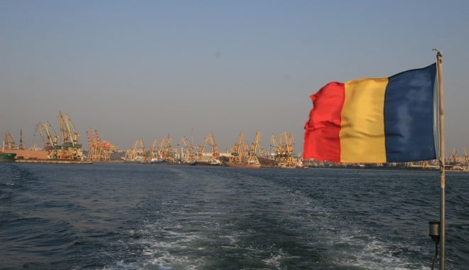 Chinezii își cumpără ieșirea la Marea Neagră prin portul Constanța - static-1407414638.jpg