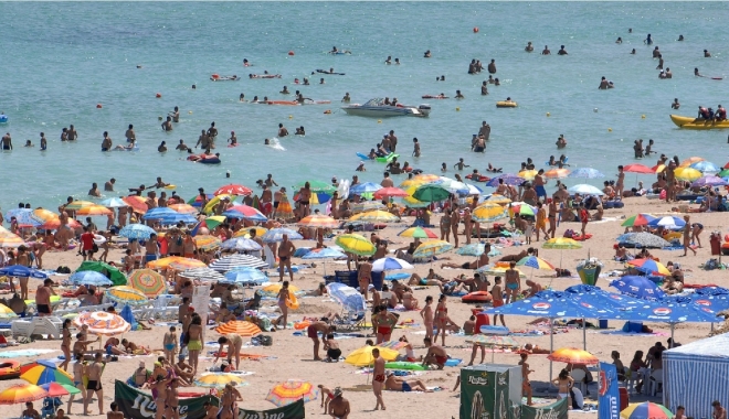 VOUCHERELE DE VACANȚĂ SE AMÂNĂ ÎNCĂ UN AN - statiunilitoralromania7-1498733925.jpg