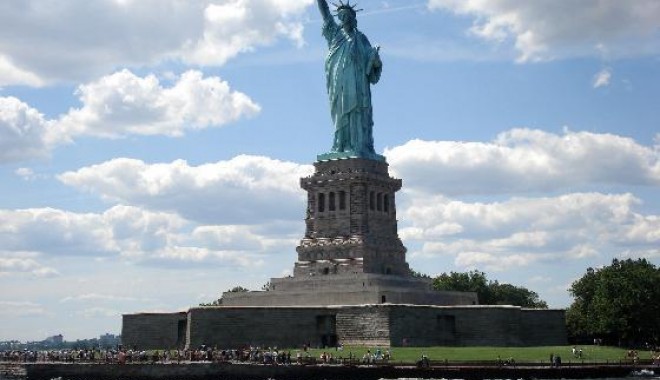 Statuia Libertății va intra în renovare - statueofliberty2-1313053962.jpg