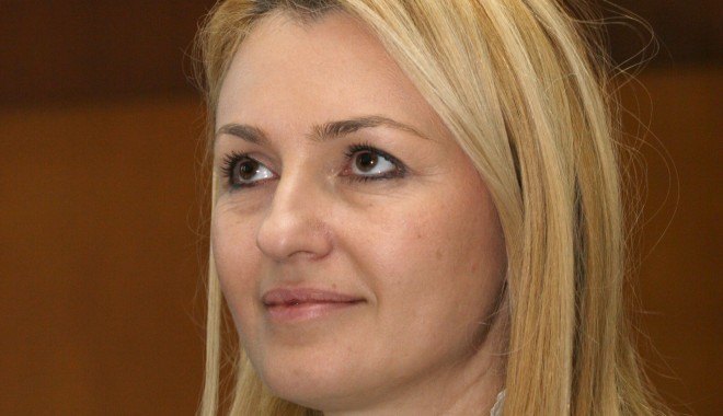 Maria Stavrositu, desemnată să reprezinte Comisia APCE la Forumul Mondial pentru Democrație - stavrositu-1338303278.jpg