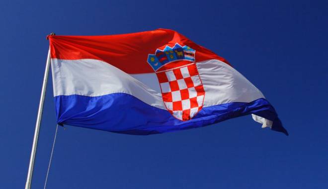 Croația anulează datoriile celor mai săraci oameni din țară - steag-1422897070.jpg